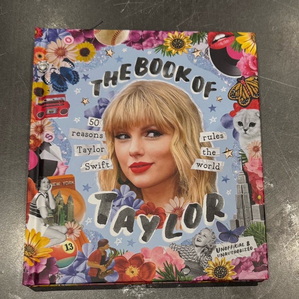 The Book of Taylor 50 Reasons Taylor Swift Rules the World